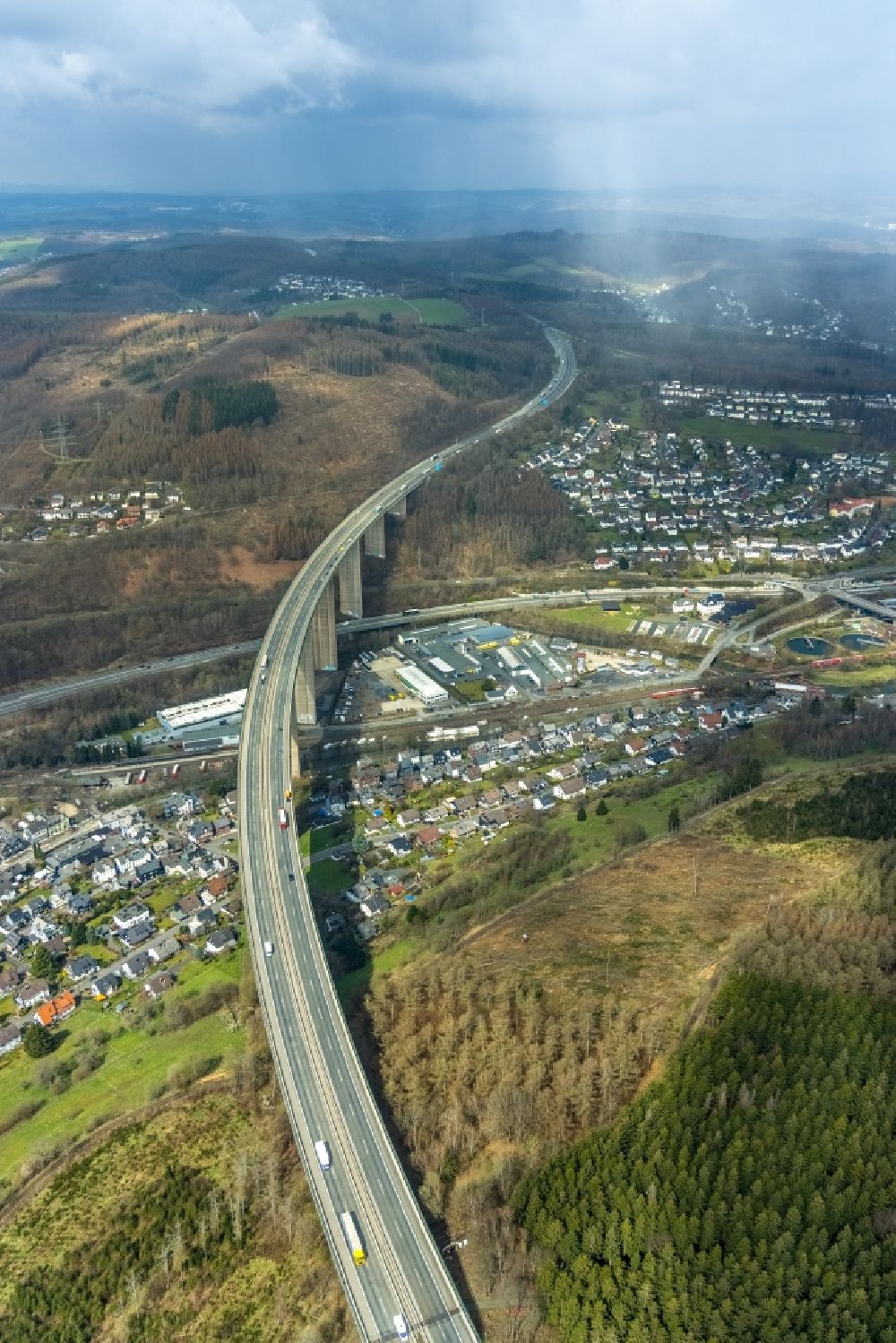 Luftaufnahme Siegen - Autobahn- Brückenbauwerk Siegtalbrücke der BAB A45 in Siegen im Bundesland Nordrhein-Westfalen