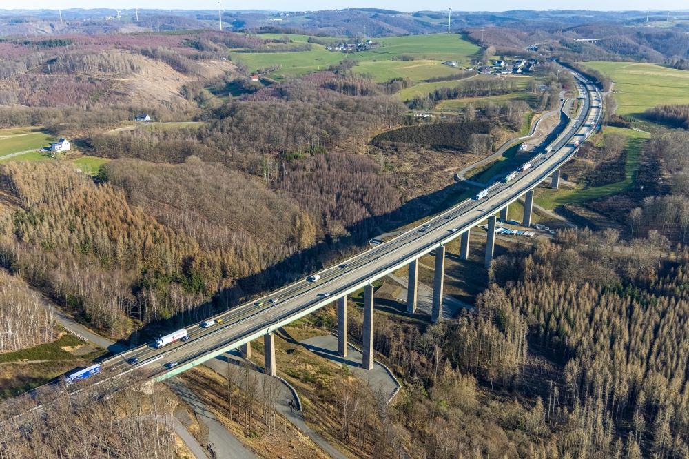 Hagen von oben - Autobahn- Brückenbauwerk Talbrücke Brunsbecke der BAB A45 in Hagen im Bundesland Nordrhein-Westfalen, Deutschland