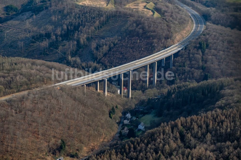 Luftbild Oberrahmede - Autobahn- Brückenbauwerk der BAB A45 Talbrücke Rahmede in Oberrahmede im Bundesland Nordrhein-Westfalen, Deutschland