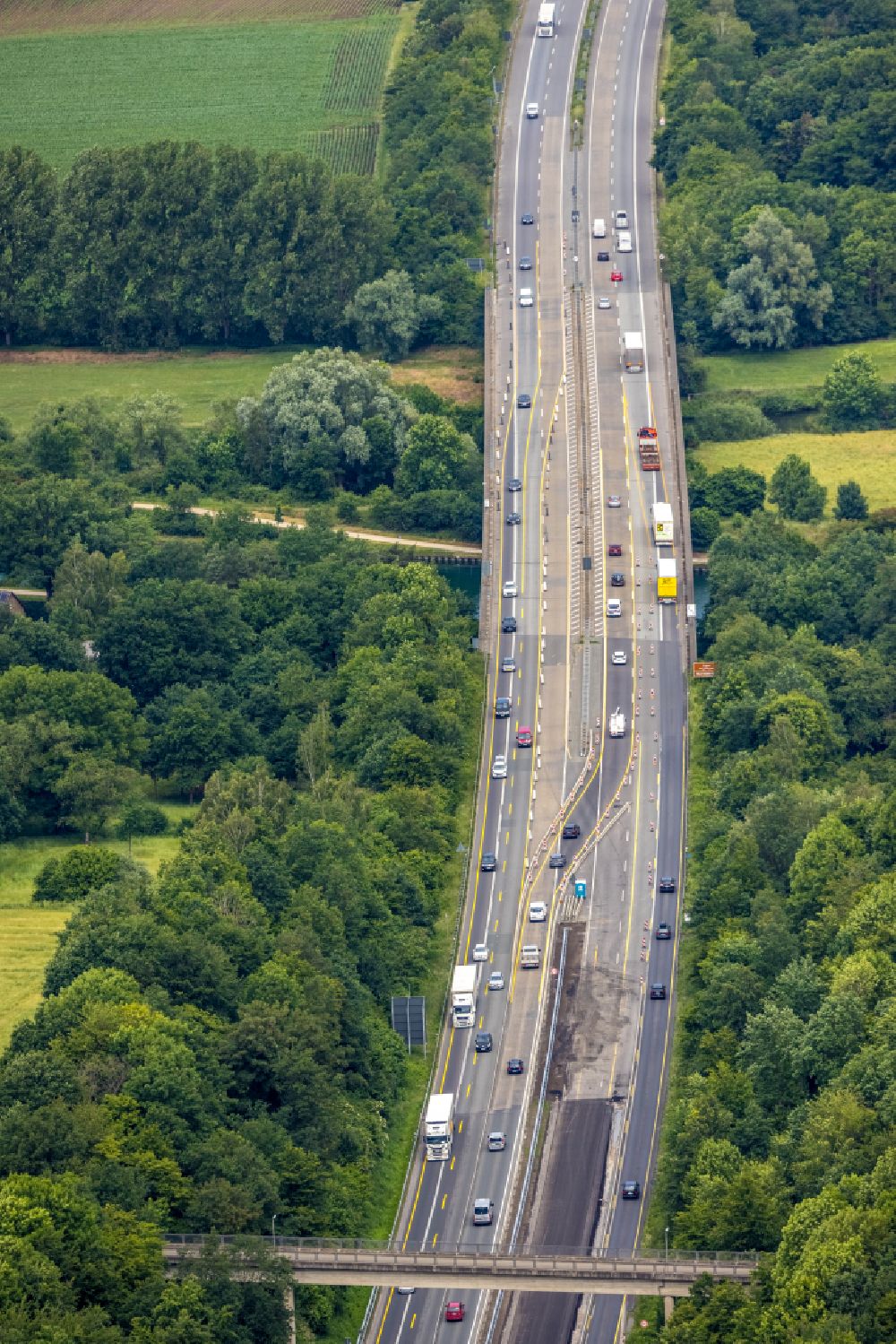 Luftbild Dorsten - Autobahn- Stau im Streckenverlauf der BAB A31 in Dorsten im Bundesland Nordrhein-Westfalen, Deutschland