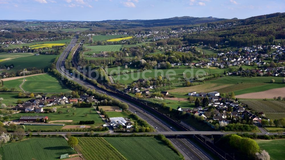 Stieldorferhohn von oben - Autobahn- Streckenverlauf der BAB A3 in Stieldorferhohn im Bundesland Nordrhein-Westfalen, Deutschland