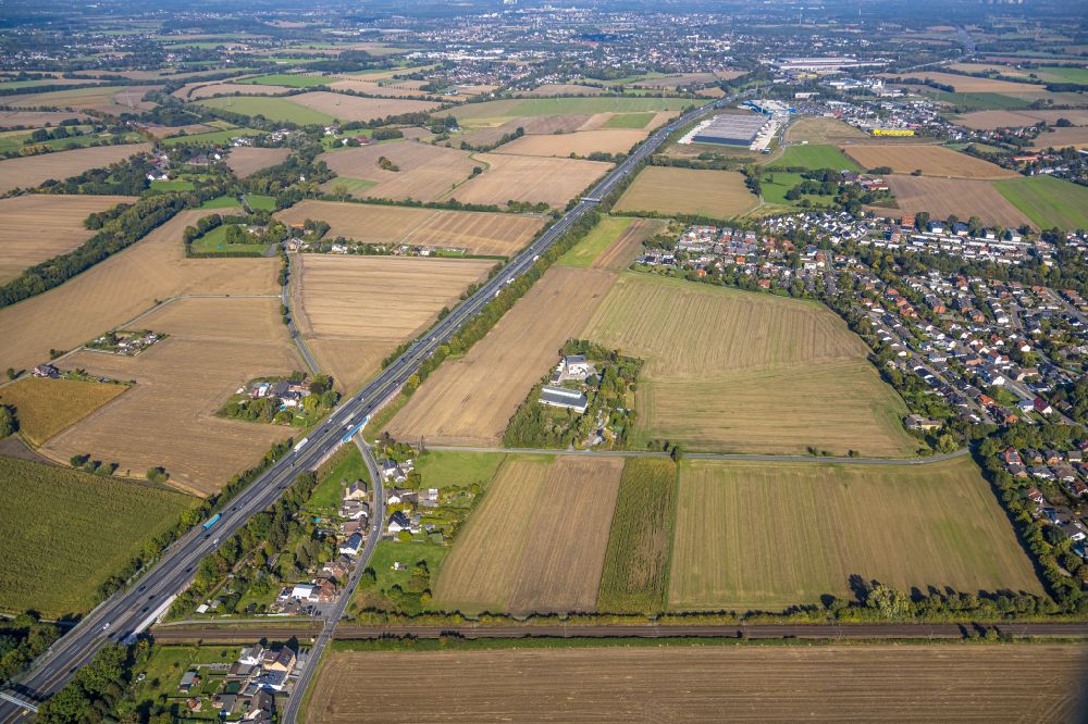 Luftbild Reckerdingsmühle - Autobahn- Streckenverlauf der Bundesautobahn BAB A1 in Reckerdingsmühle im Bundesland Nordrhein-Westfalen, Deutschland