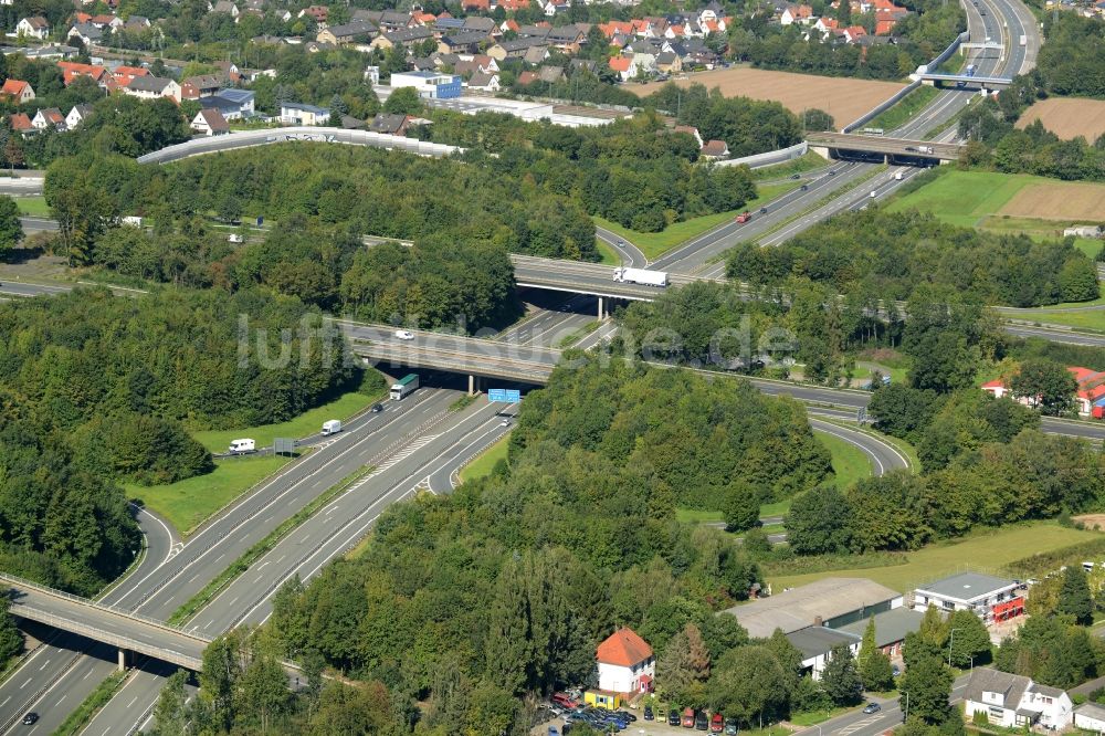 Luftbild Bad Oeynhausen - Autobahn- Streckenverlauf der Bundesautobahn A30 im Bereich des Kreuz Bad Oeynhausen im Osten von Bad Oeynhausen im Bundesland Nordrhein-Westfalen