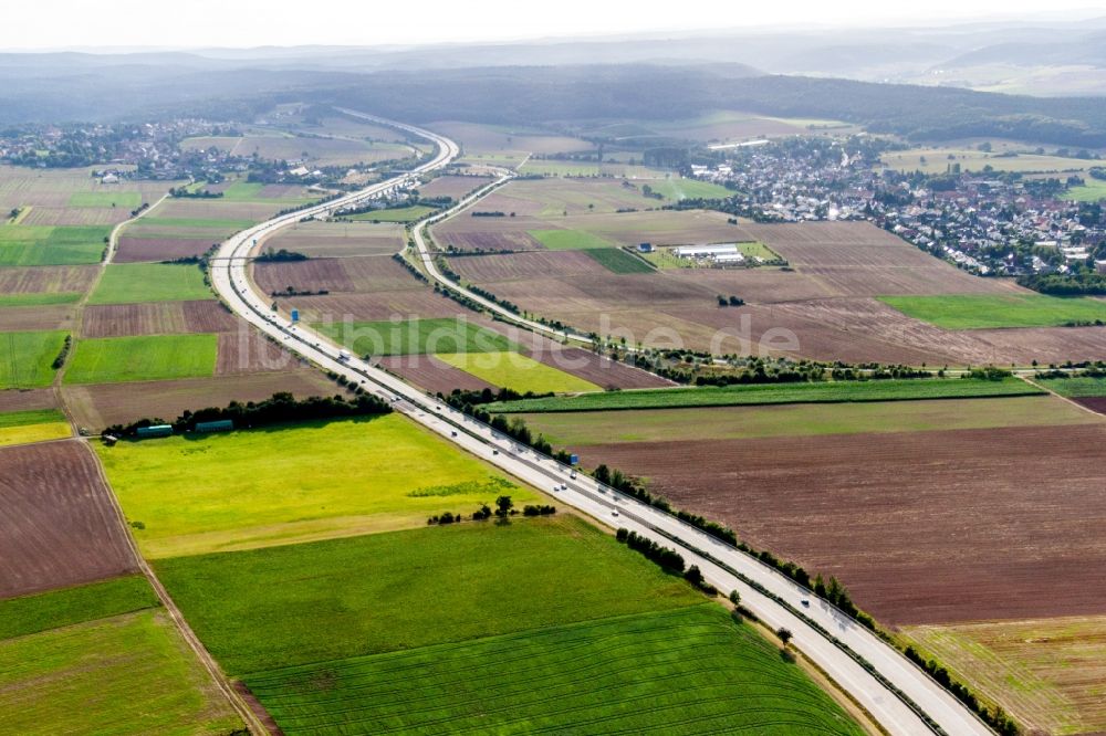 Luftaufnahme Neuleiningen - Autobahn- Streckenverlauf der A6 in Neuleiningen im Bundesland Rheinland-Pfalz, Deutschland