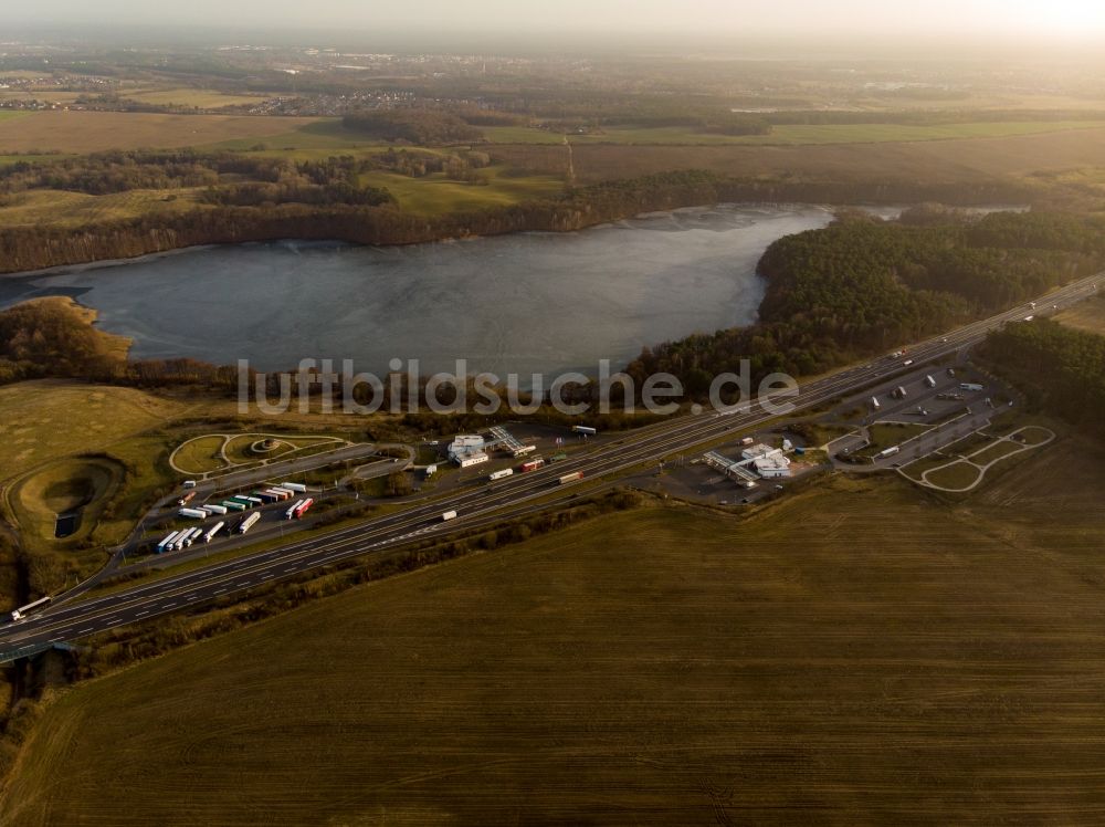 Werbellin aus der Vogelperspektive: Autobahn- Tank- und Rastplatz der BAB A11 Bukowsee in Schorfheide im Bundesland Brandenburg, Deutschland
