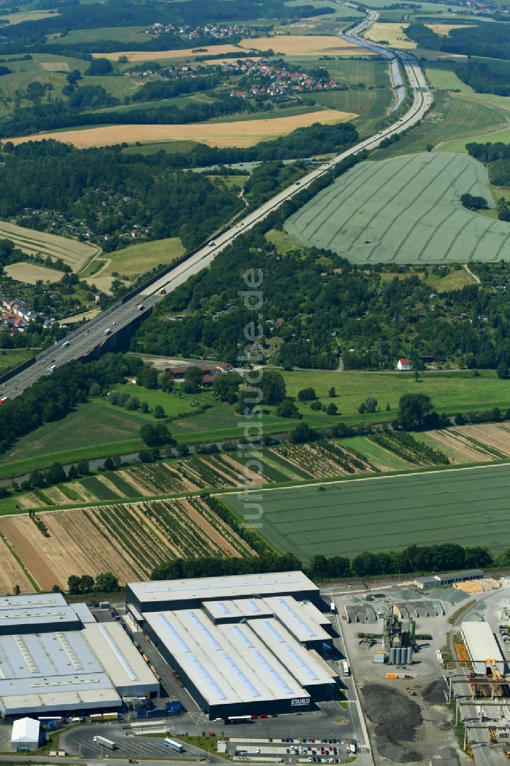 Luftaufnahme Gera - Autobahn- Trasse und Streckenverlauf der BAB A4 in Gera im Bundesland Thüringen, Deutschland