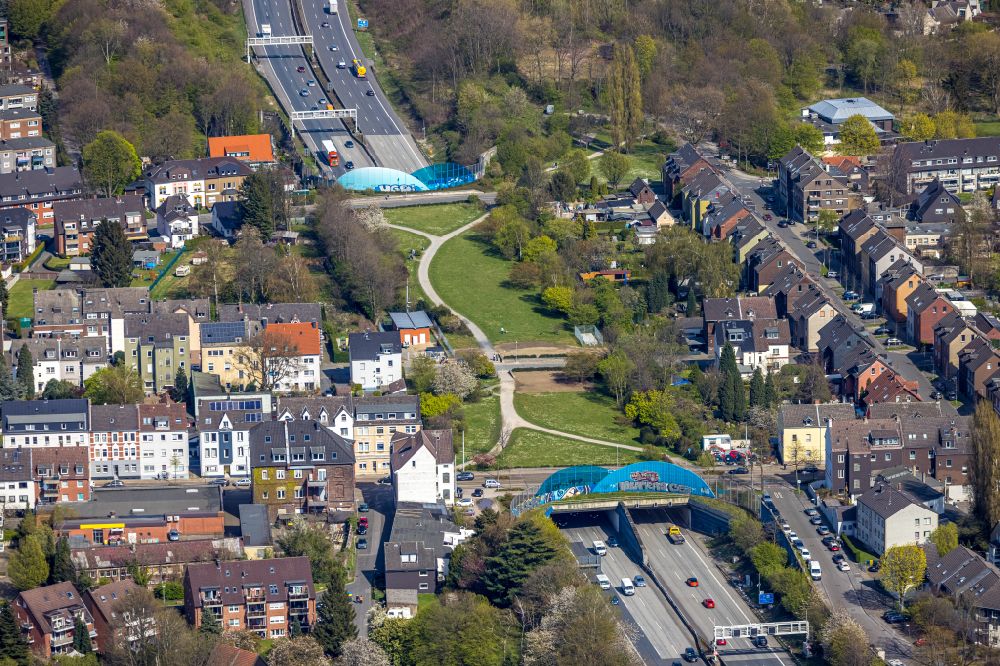 Luftaufnahme Gelsenkirchen - Autobahn- Tunnelbauwerk der BAB A2 in Gelsenkirchen im Bundesland Nordrhein-Westfalen, Deutschland