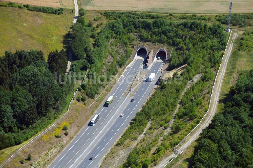 Rustenfelde aus der Vogelperspektive: Autobahn- Tunnelbauwerk der BAB A38 in Rustenfelde im Bundesland Thüringen, Deutschland