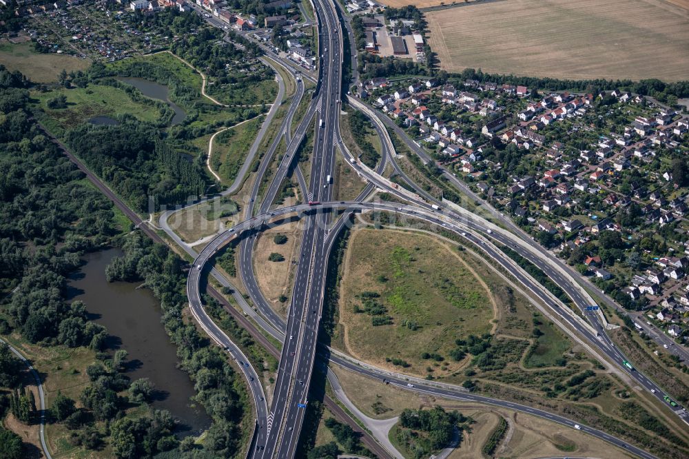 Braunschweig aus der Vogelperspektive: Autobahnabfahrt der BAB A39 in Braunschweig im Bundesland Niedersachsen, Deutschland