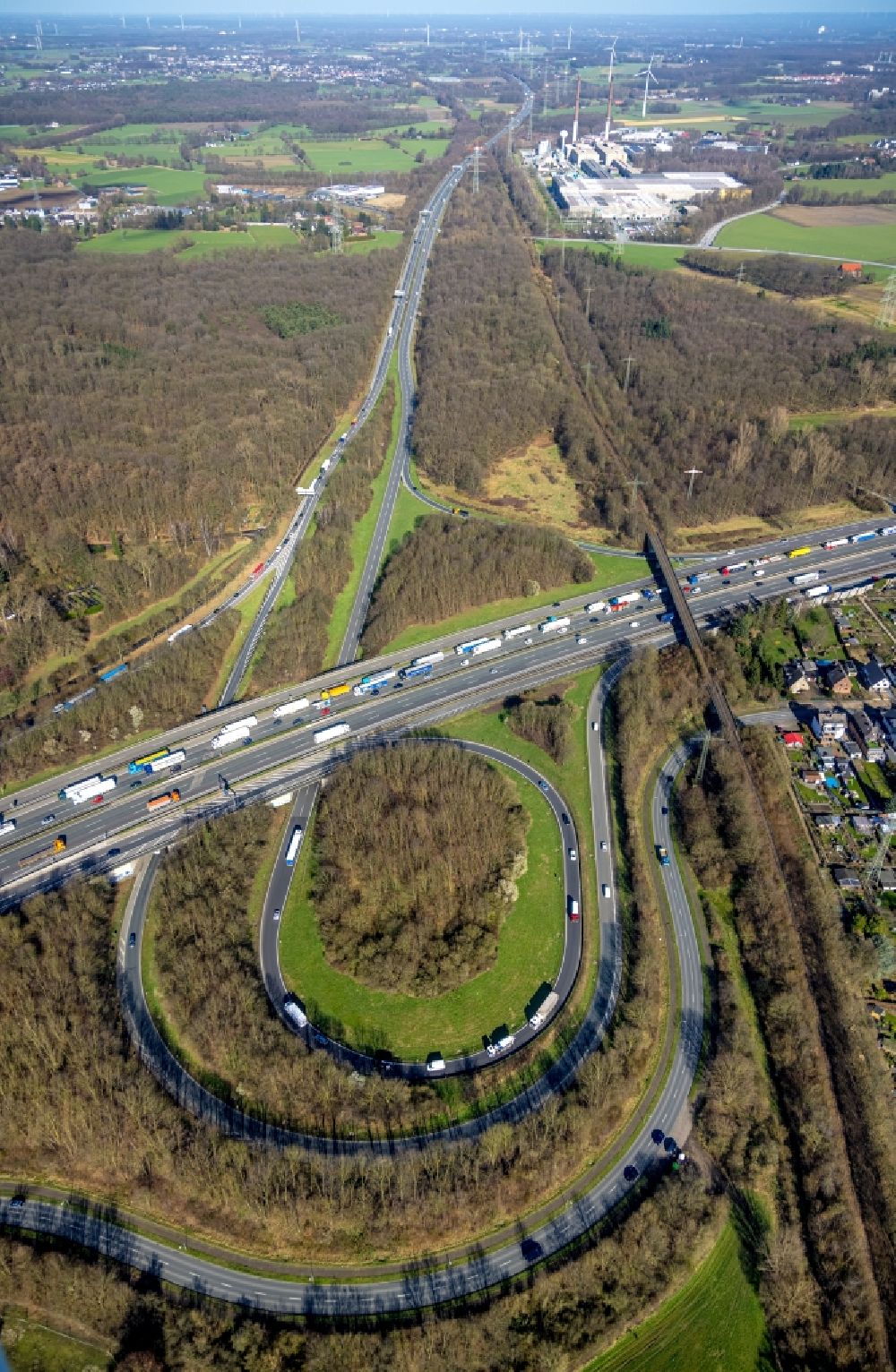 Bottrop aus der Vogelperspektive: Autobahndreieck- Abfahrt der BAB A2 - A31 in Bottrop im Bundesland Nordrhein-Westfalen, Deutschland