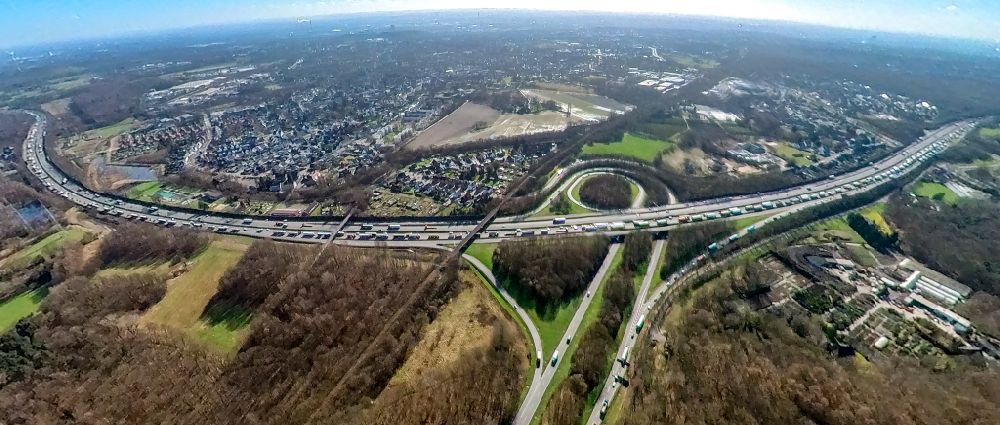 Luftbild Bottrop - Autobahndreieck- Abfahrt der BAB A2 - A31 in Bottrop im Bundesland Nordrhein-Westfalen, Deutschland