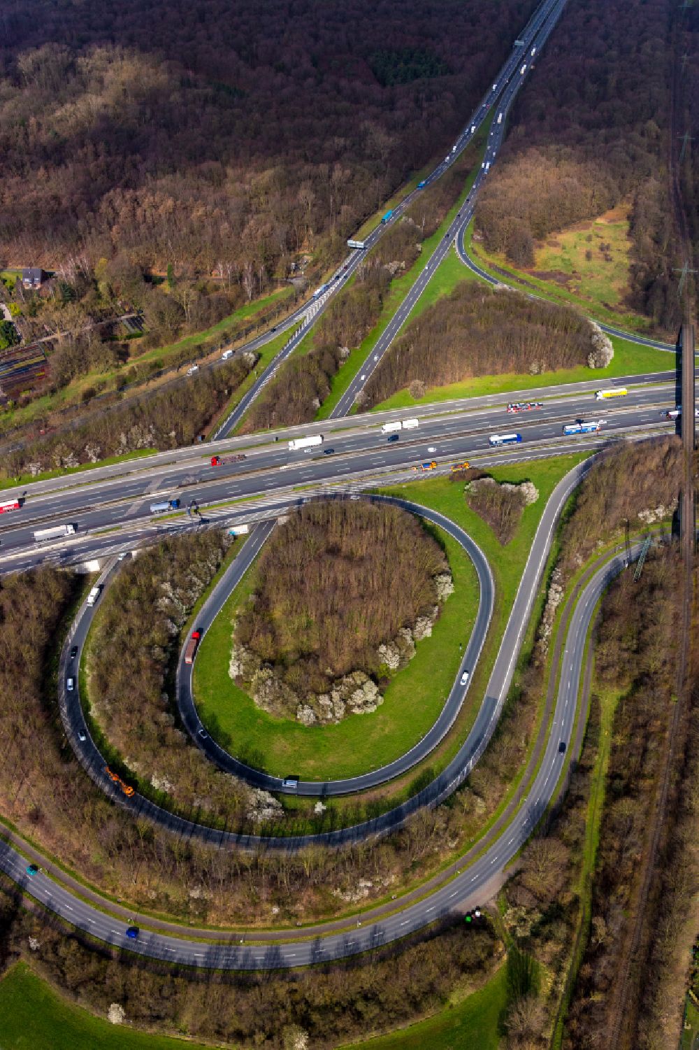 Bottrop aus der Vogelperspektive: Autobahndreieck- Abfahrt der BAB A2 - A31 in Bottrop im Bundesland Nordrhein-Westfalen, Deutschland
