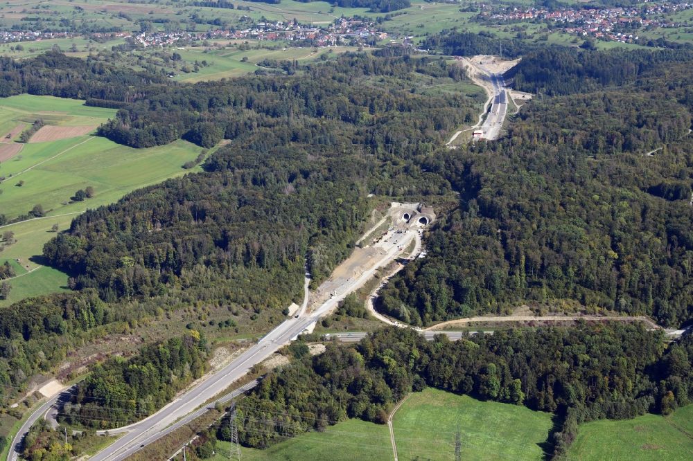 Luftaufnahme Rheinfelden (Baden) - Autobahndreieck- Abfahrt der BAB A98 zur A861 beim Herrschaftsbucktunnel in Rheinfelden (Baden) im Bundesland Baden-Württemberg, Deutschland