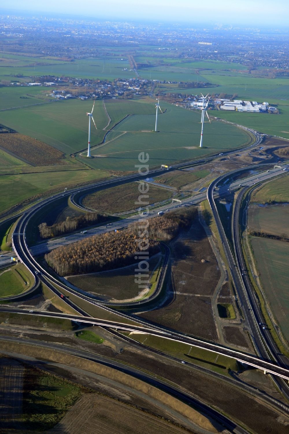 Luftaufnahme Schwanebeck - Autobahndreieck der BAB A10 - A11 Dreieck Barnim in Schwanebeck im Bundesland Brandenburg, Deutschland
