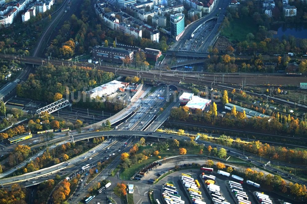 Luftaufnahme Berlin - Autobahndreieck Funkturm der BAB A100 - A 115 in Berlin, Deutschland