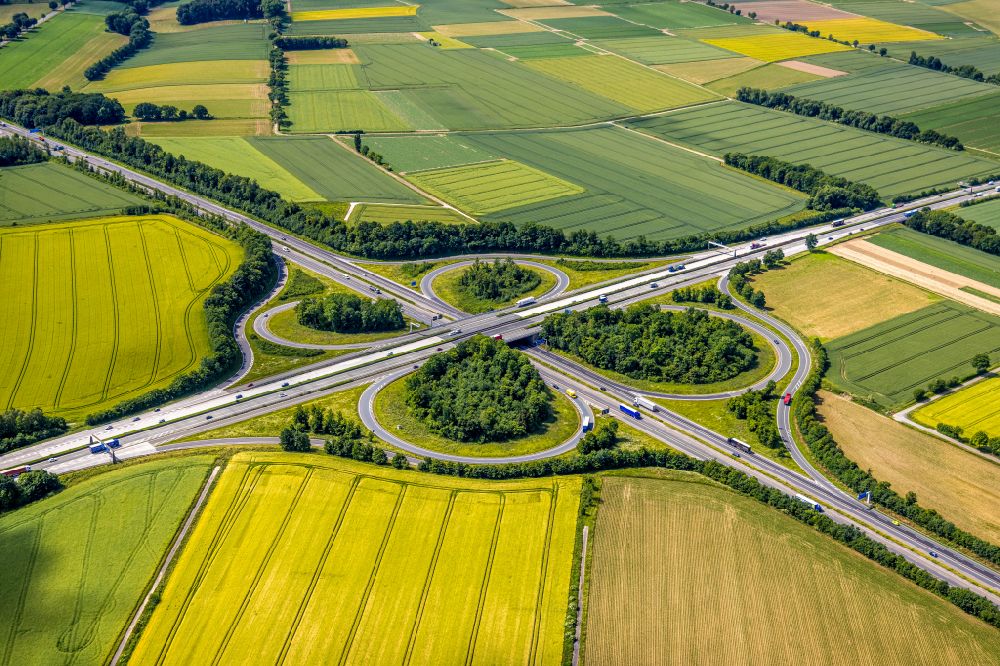 Luftbild Werl - Autobahnkreuz der BAB A44 - BAB 445 in Werl im Bundesland Nordrhein-Westfalen, Deutschland
