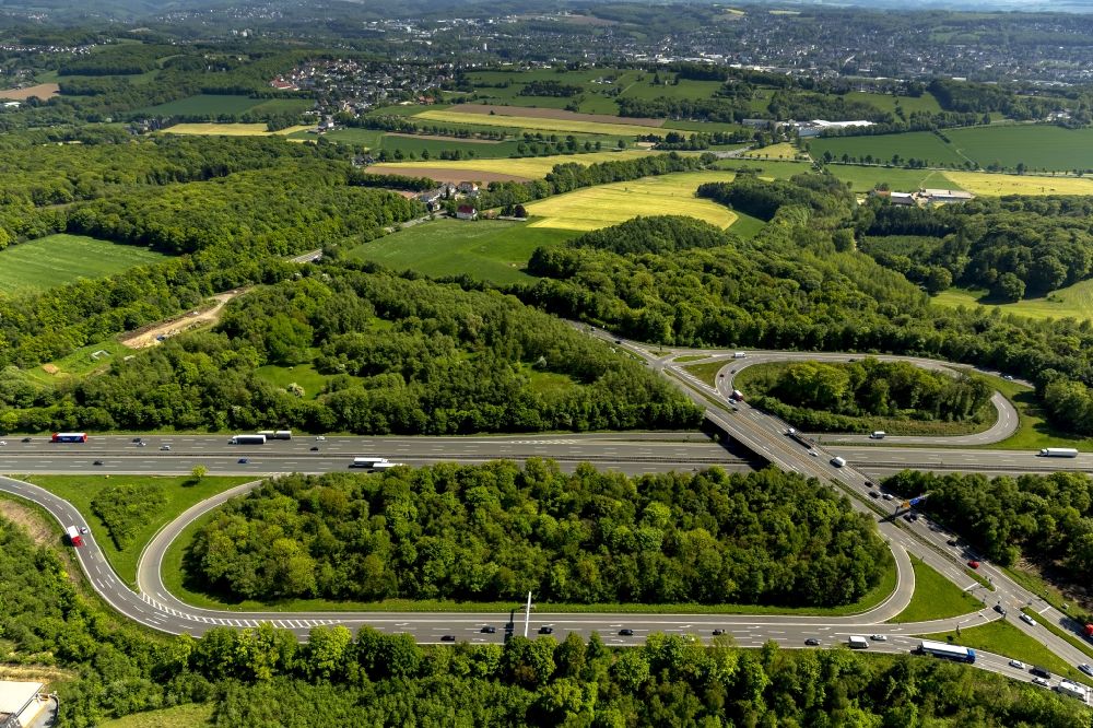 Luftbild Sprockhövel - Autobahnkreuz der BAB Bundesautobahn A1 und A43 Wuppertal-Nord bei Sprockhövel im Bundesland Nordrhein-Westfalen