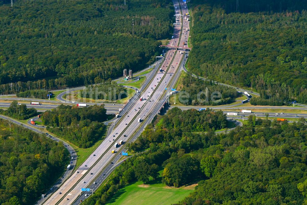Hannover von oben - Autobahnkreuz der BAB A2 - A7 in Hannover im Bundesland Niedersachsen, Deutschland
