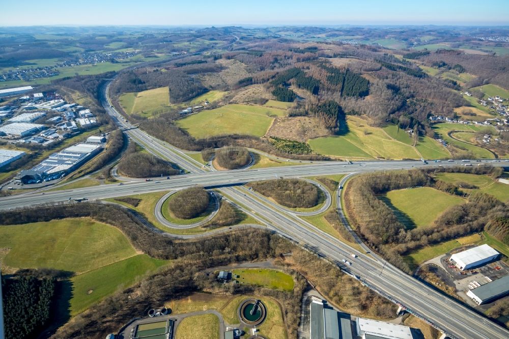 Gerlingen von oben - Autobahnkreuz der BAB A45 Kreuz Olpe-Süd in Gerlingen im Bundesland Nordrhein-Westfalen, Deutschland
