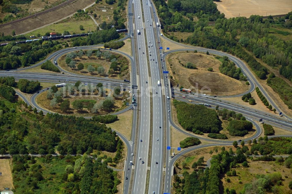 Leipzig von oben - Autobahnkreuz der BAB A14 und der B 2 in Leipzig im Bundesland Sachsen, Deutschland