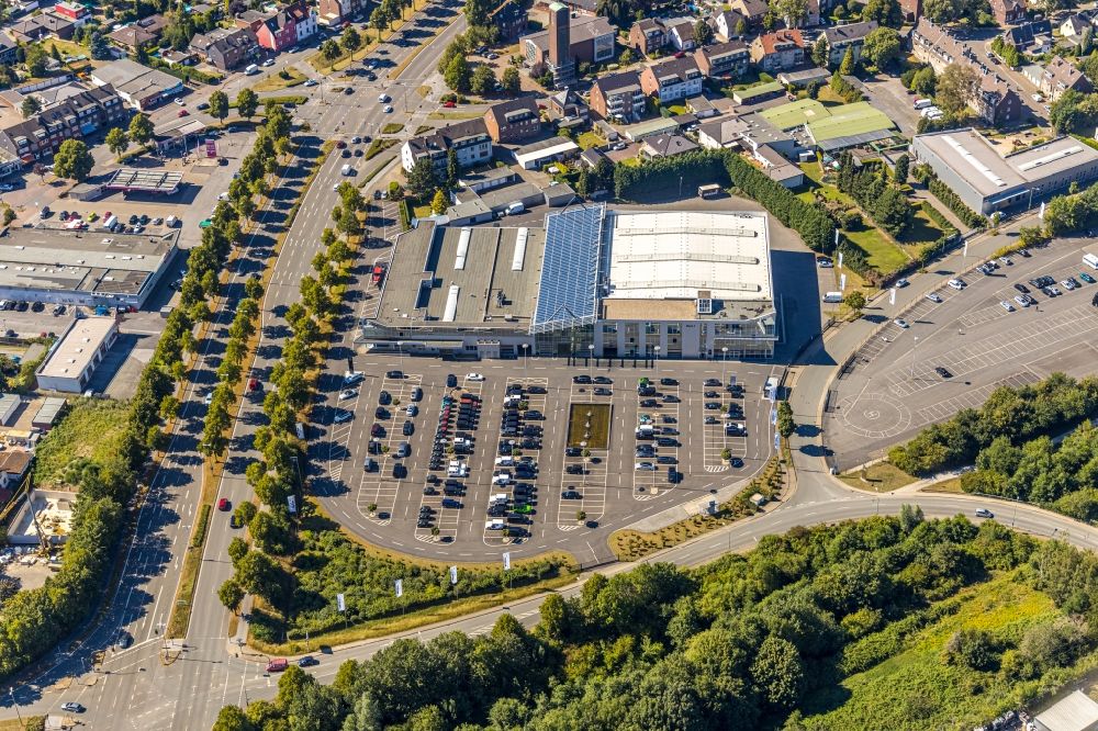 Luftbild Bottrop - Autohandels- Gebäude des Autohauses der Brabus GmbH in Bottrop im Bundesland Nordrhein-Westfalen, Deutschland