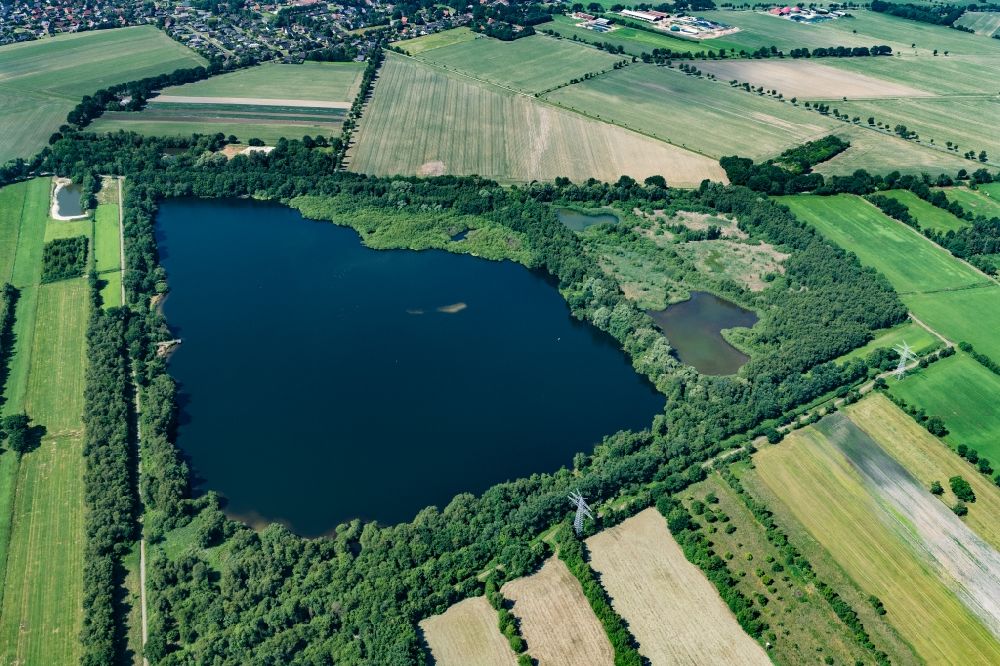 Luftaufnahme Hammah - Baggersee aus Kies- Tagebau in Hammah im Bundesland Niedersachsen, Deutschland