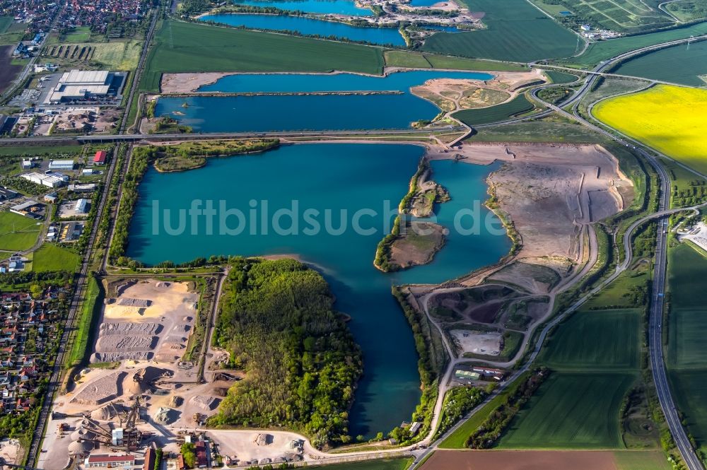 Luftaufnahme Schwerborn - Baggersee und Kies- Tagebau in Schwerborn im Bundesland Thüringen, Deutschland