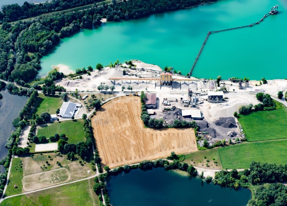 Schwanau von oben - Baggersee und Kies- Tagebau der Vogel-Bau GmbH in Schwanau im Bundesland Baden-Württemberg, Deutschland