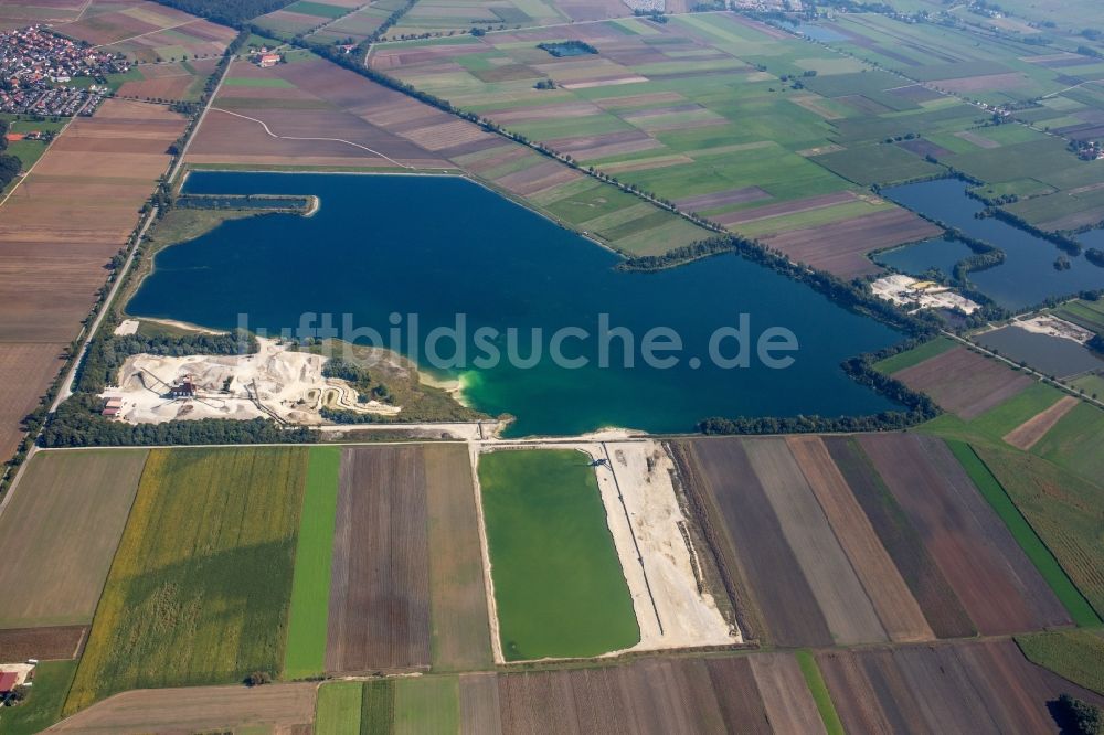Luftbild Weichering - Baggersee und Kies- Tagebau in Weichering im Bundesland Bayern, Deutschland