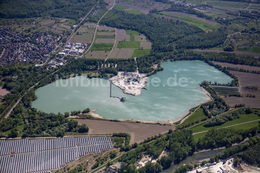 Luftaufnahme Wintersdorf - Baggersee und Kies- Tagebau in Wintersdorf im Bundesland Baden-Württemberg, Deutschland
