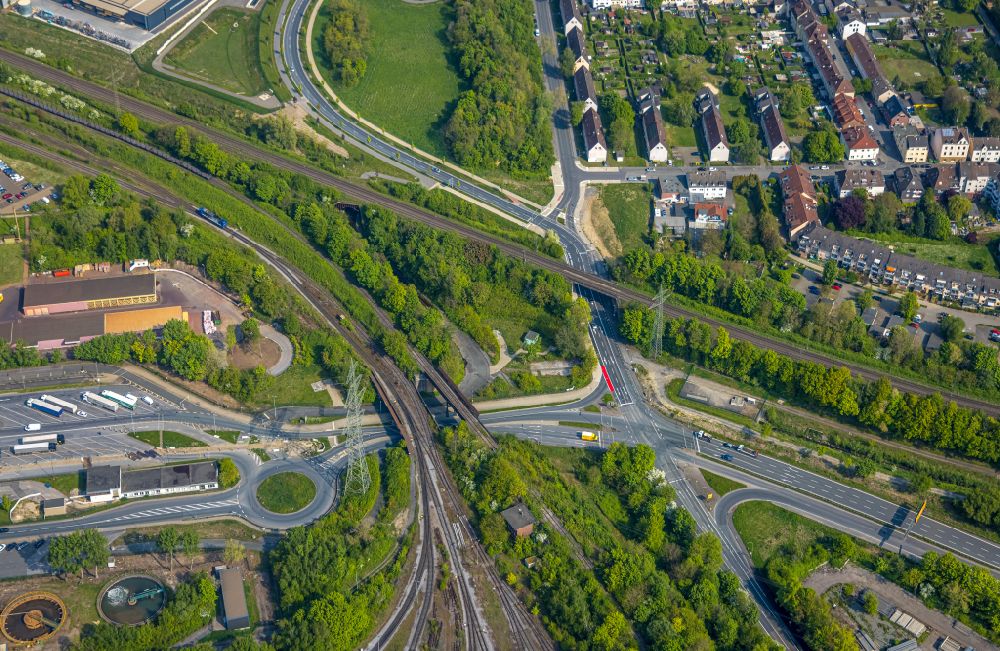 Luftbild Dortmund - Bahn- Brückenbauwerk über die Springorumstraße - Sinterstraße in Dortmund im Bundesland Nordrhein-Westfalen, Deutschland