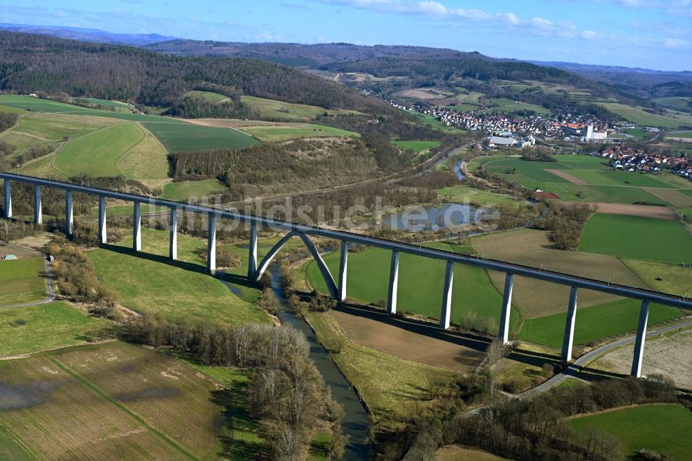 Morschen aus der Vogelperspektive: Bahn- Brückenbauwerk Fuldatalbrücke Morschen in Morschen im Bundesland Hessen, Deutschland
