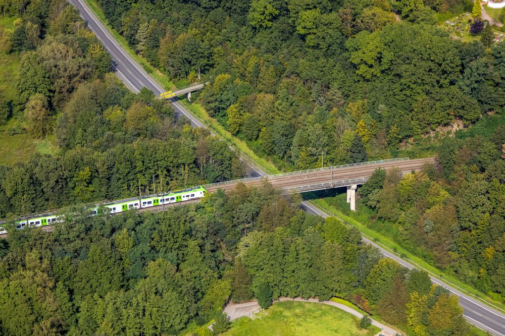Gevelsberg aus der Vogelperspektive: Bahn- Brückenbauwerk in Gevelsberg im Bundesland Nordrhein-Westfalen, Deutschland