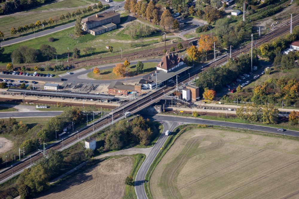 Doberlug-Kirchhain von oben - Bahn- Kreuzung der Schienen- und Gleisanlagen der Deutschen Bahn in Doberlug-Kirchhain im Bundesland Brandenburg, Deutschland