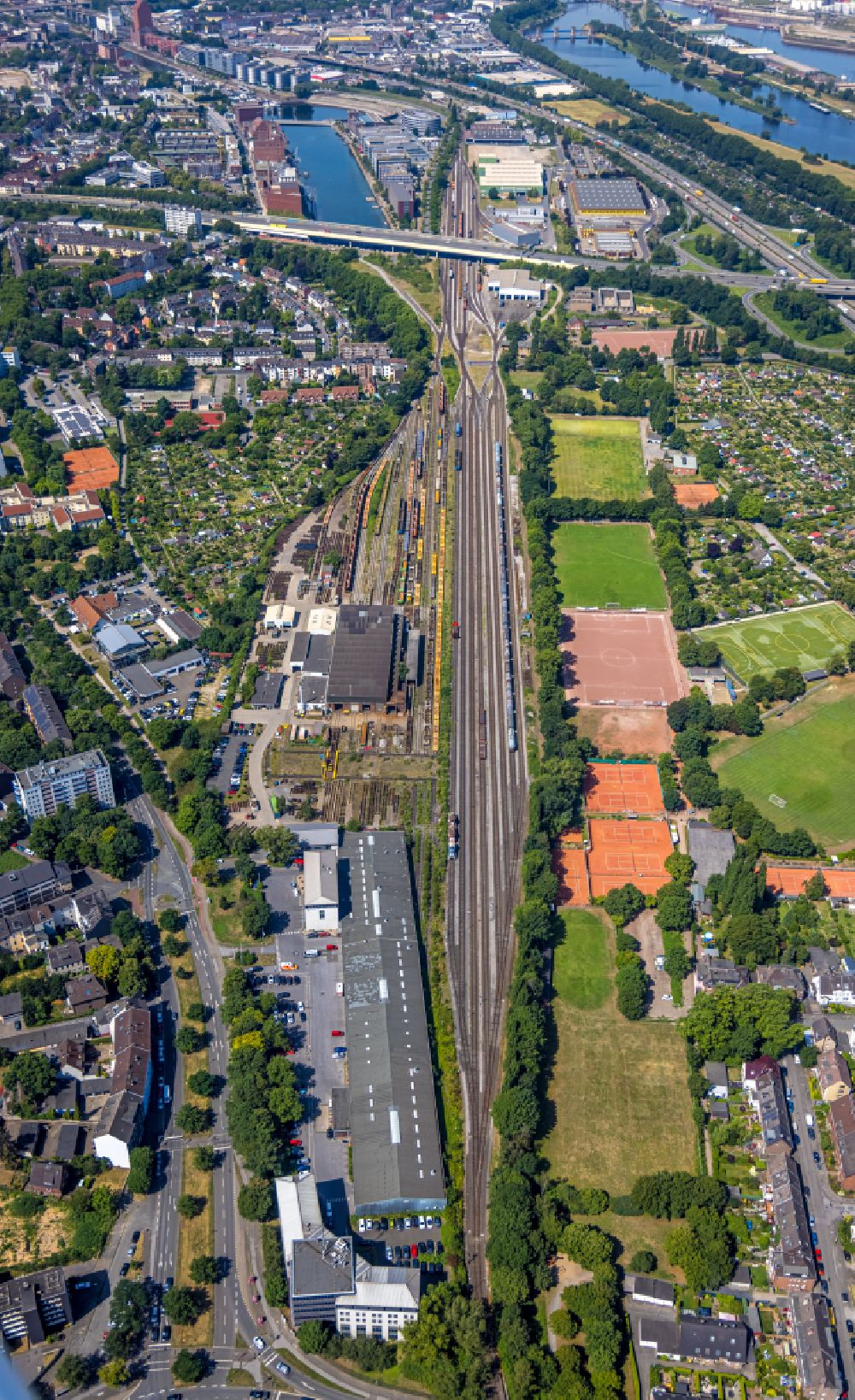 Luftbild Duisburg - Bahnbetriebswerk und Ausbesserungswerk von Zügen des Gütertransportes in Duisburg im Bundesland Nordrhein-Westfalen, Deutschland