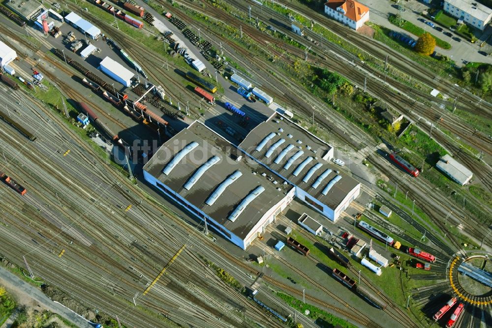 Luftbild Magdeburg - Bahnbetriebswerk und Ausbesserungswerk von Zügen im Ortsteil Rothensee in Magdeburg im Bundesland Sachsen-Anhalt, Deutschland