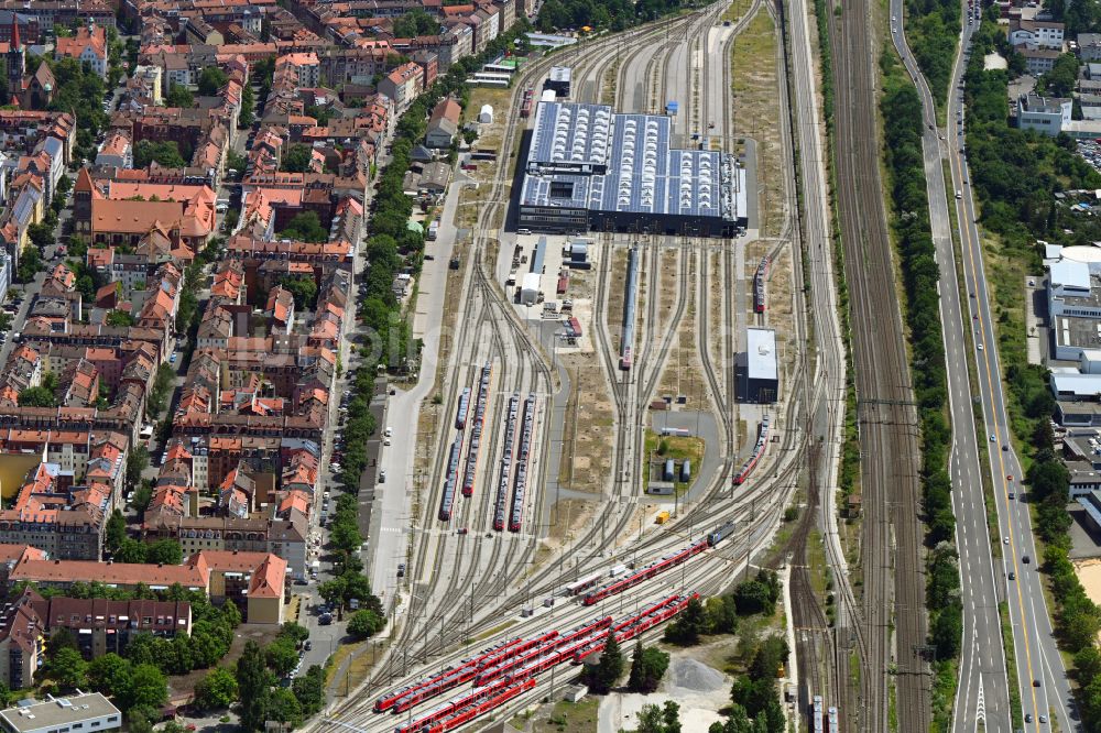 Nürnberg von oben - Bahnbetriebswerk und Ausbesserungswerk von Zügen des Personentransportes im Ortsteil Bärenschanze in Nürnberg im Bundesland Bayern, Deutschland