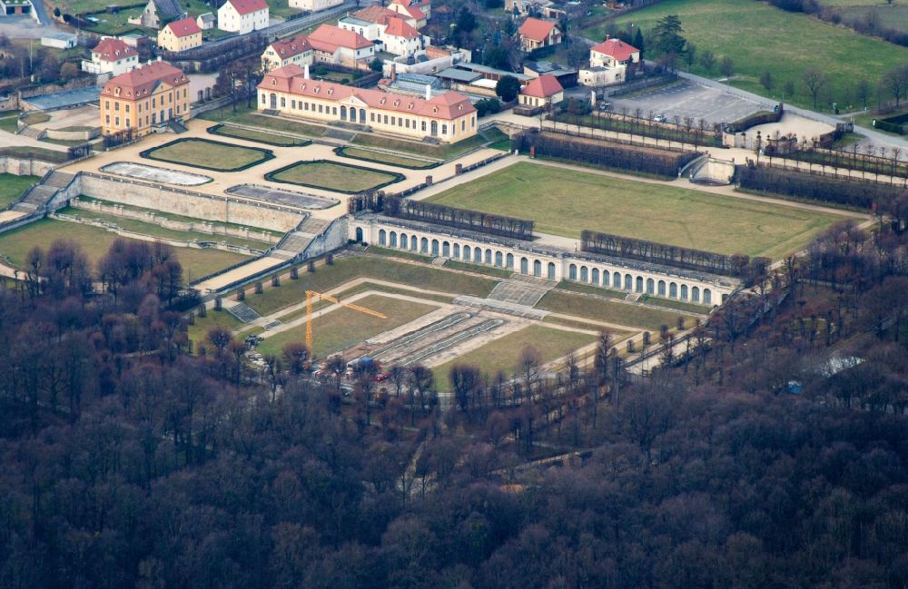 Heidenau aus der Vogelperspektive: Barockgarten Großsedlitz mit Schloss in Heidenau im Bundesland Sachsen