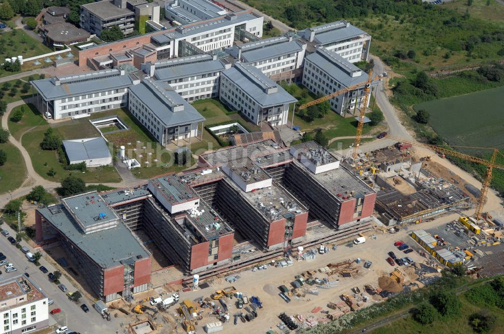 Luftaufnahme Frankfurt am Main - Bau des Biologicums und Biozentrum in Frankfurt Riedberg