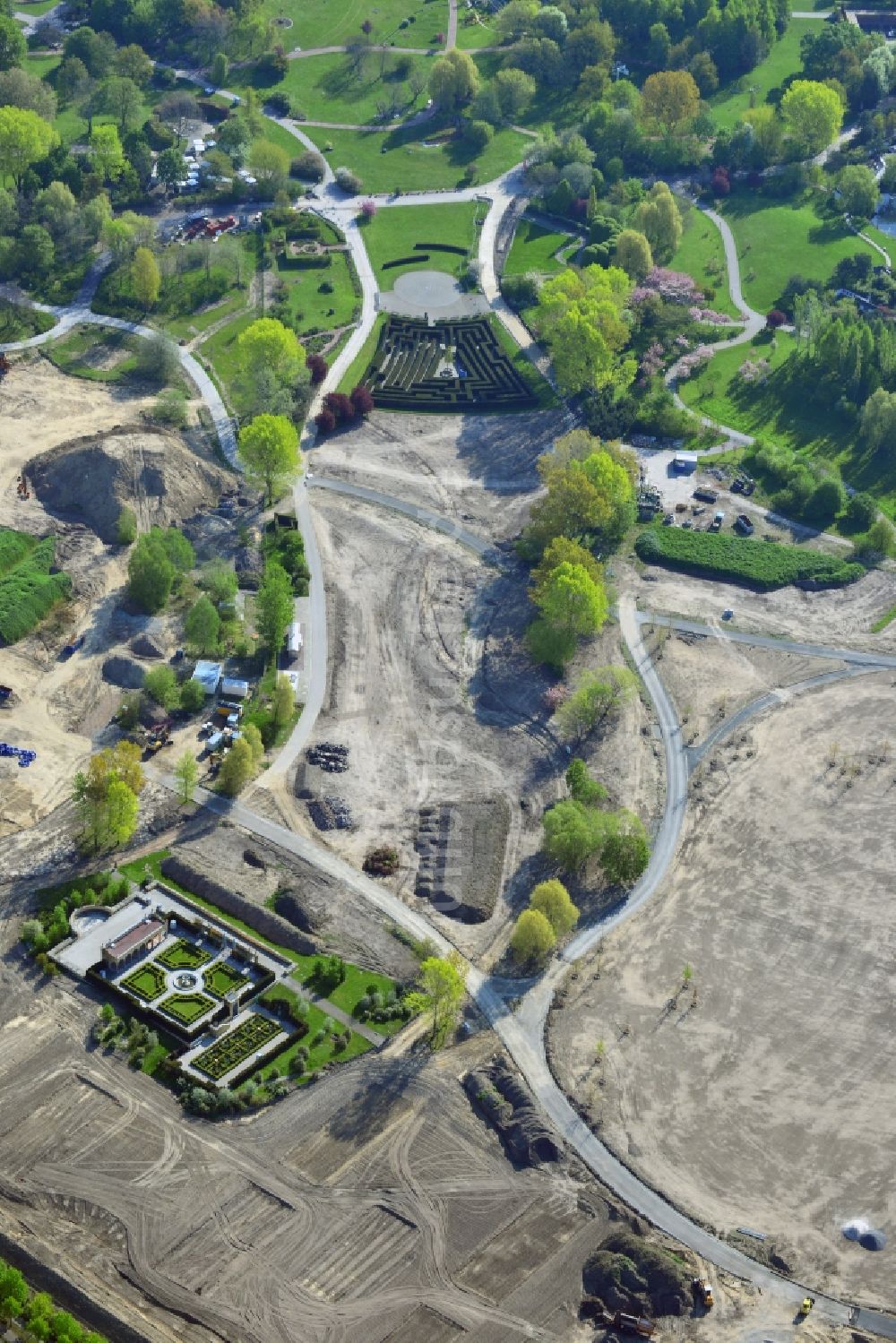 Luftbild Berlin - Bauarbeiten auf dem Gelände der IGA 2017