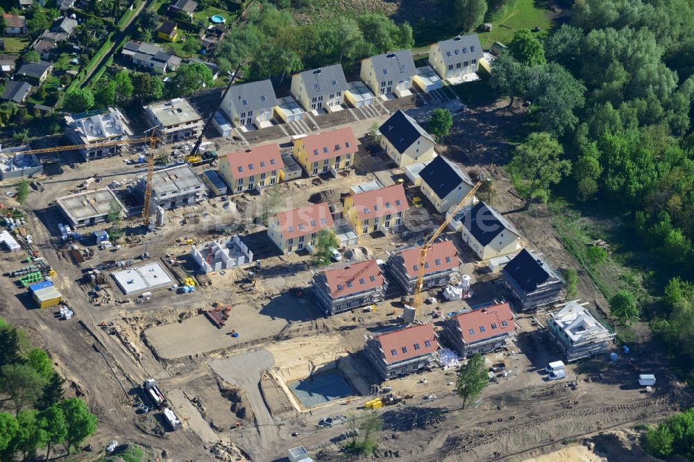 Luftbild Potsdam - Bauarbeiten zu Ein- und Mehrfamilienhäusern in der Templiner Vorstadt in Potsdam im Bundesland Brandenburg