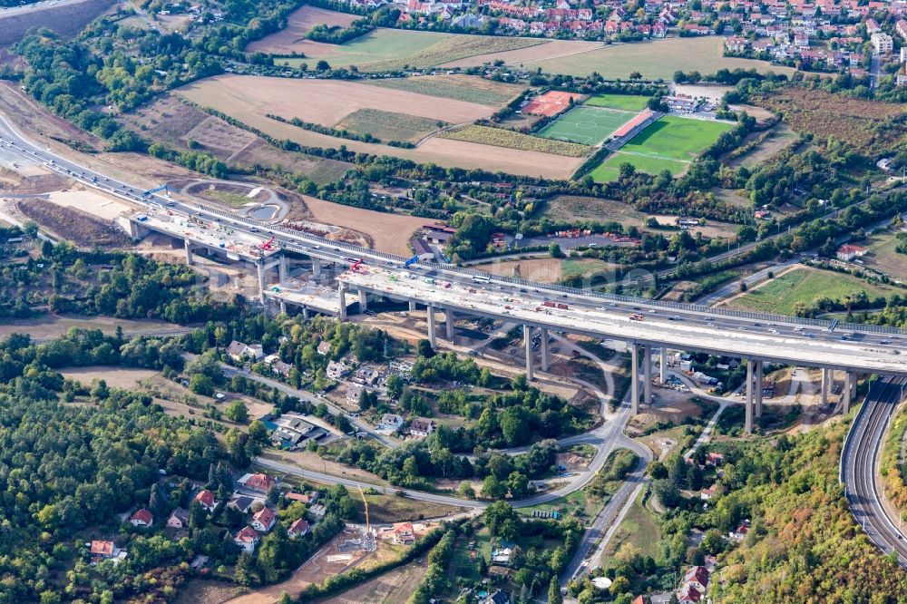 Luftbild Würzburg - Bauarbeiten an der Talbrücke Heidingsfeld und Verlauf der Bundesautobahn A3 im Süden von Würzburg im Bundesland Bayern