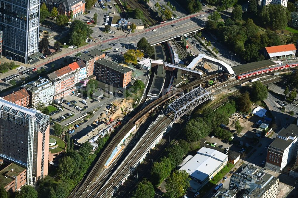 Luftaufnahme Hamburg - Bauarbeiten zur Sanierung und zum Neubau am Gleisverlauf und Bahnhofsgebäude des S-Bahnhofes Berliner Tor in Hamburg, Deutschland