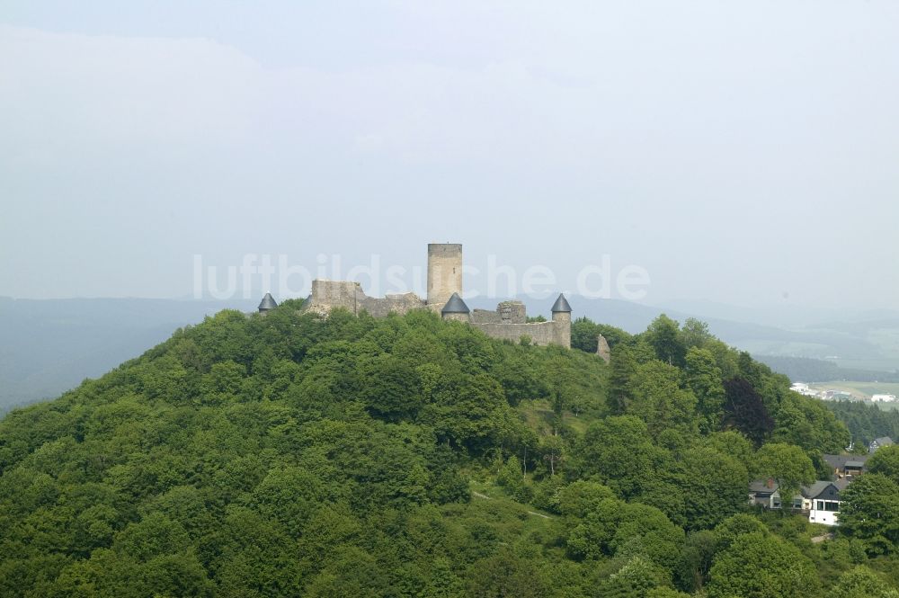 Luftaufnahme Nürburg - Baudenkmal und Wahrzeichen der Nürburg im Bundesland Rheinland-Pfalz