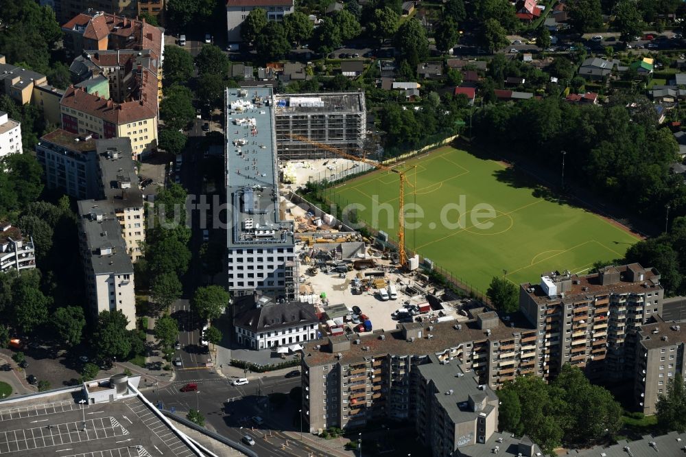 Luftaufnahme Berlin - Baufläche für ein Studentenwohnheim am S-Bahnhof Gesundbrunnen-Center in Berlin Wedding