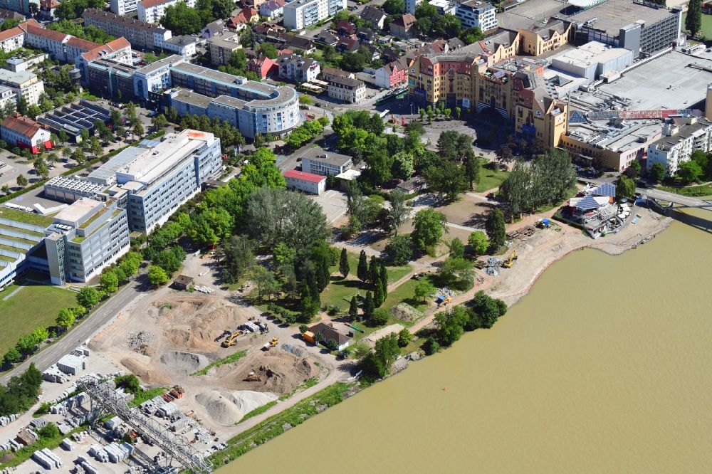 Luftaufnahme Weil am Rhein - Baumaßnahmen zur Umgestaltung der Parkanlage Rheinpark am Ufer des Rheins in Weil am Rhein im Bundesland Baden-Württemberg, Deutschland