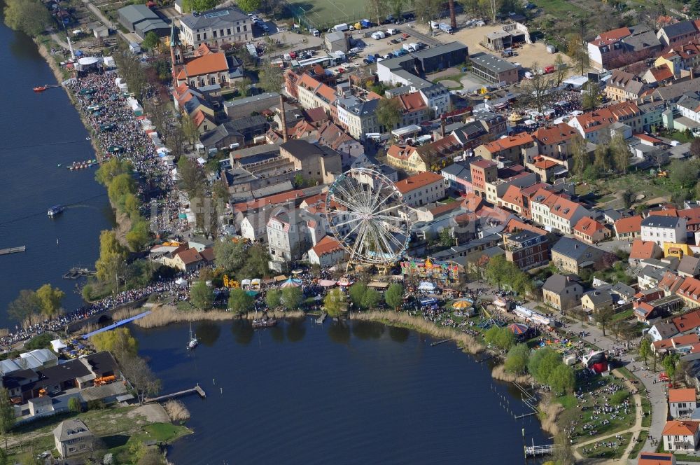 Luftaufnahme Werder - Baumblütenfest in Werder im Bundesland Brandenburg