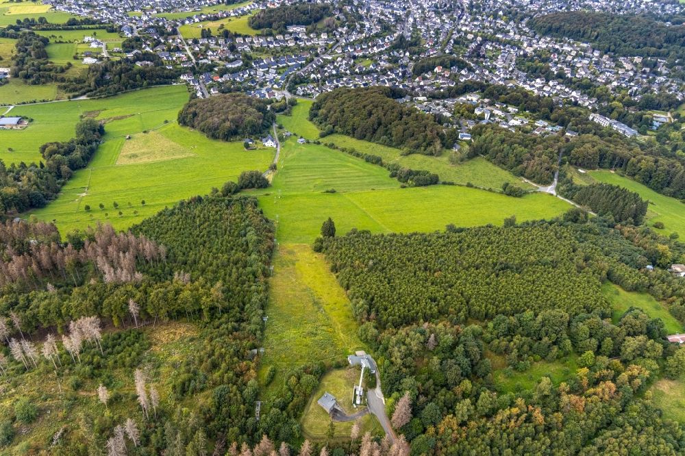 Poppenberg aus der Vogelperspektive: Baumspitzen in einem Waldgebiet in Poppenberg im Bundesland Nordrhein-Westfalen, Deutschland