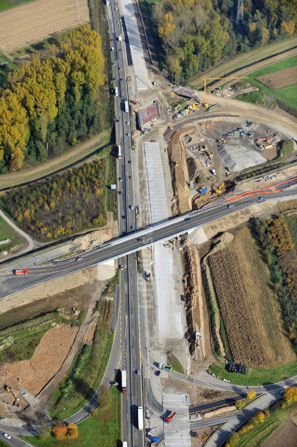 Bühl-Oberbruch von oben - Baustelle Ausbau Autobahn A 5