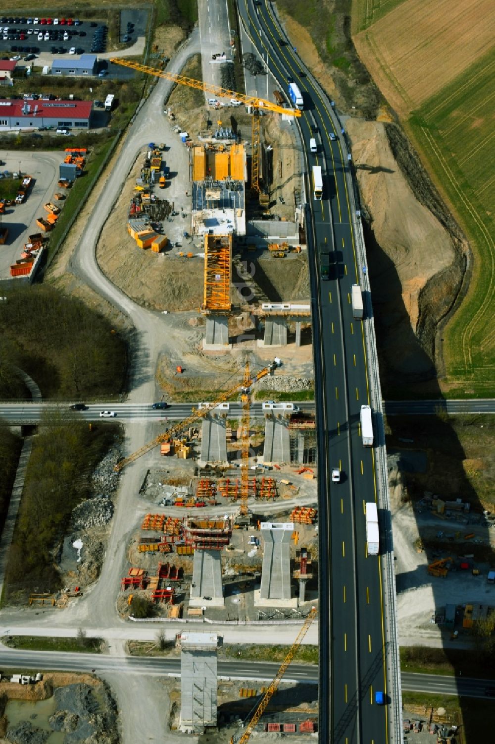 Luftbild Kürnach - Baustelle am Autobahn- Brückenbauwerk der BAB A7 in Kürnach im Bundesland Bayern, Deutschland